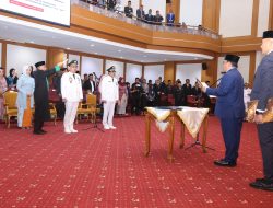 Lantik Bupati Koltim dan Pj Bupati Bombana, Pj Gubernur Sultra Pesan Jadikan Jabatan Sebagai Ladang Pengabdian Bagi Rakyat, Bangsa, dan Negara
