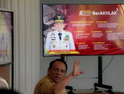 Pimpin Apel Perdana 2024, Pj Gubernur Ajak ASN Wujudkan Pemprov Sultra yang Semakin BerAKHLAK