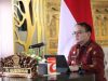 Pj Gubernur Sultra, Andap Budhi Revianto, saat mengikuti Rakor yang diselenggarakan Kementerian Dalam Negeri dalam rangka kesiapan Pilkada tahun 2024 secara virtual, Kamis (20/6).