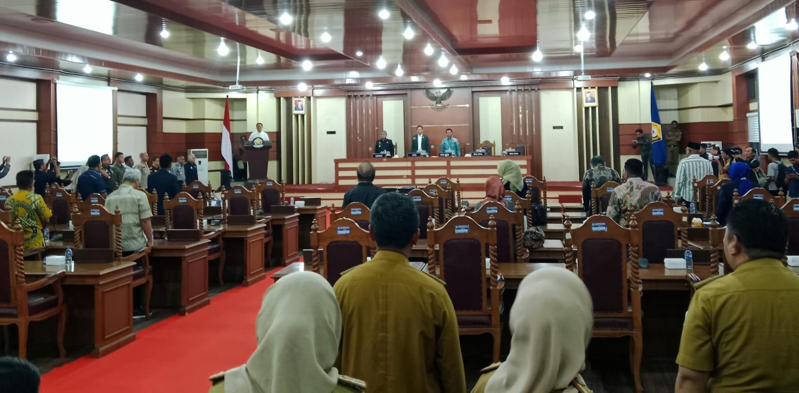 Rapat paripurna DPRD Sultra Selasa, (6/8) Sore.