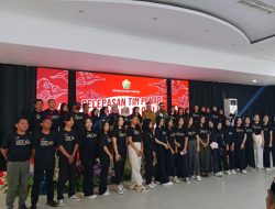 Sekda Asrun Lio Lepas Tim Penari Kolosal Lulo Alu Asal Sultra ke Istana Negara