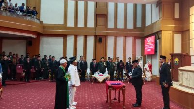 Pj Gubernur Sultra Resmi Lantik Pj Bupati Kolaka dan Konawe