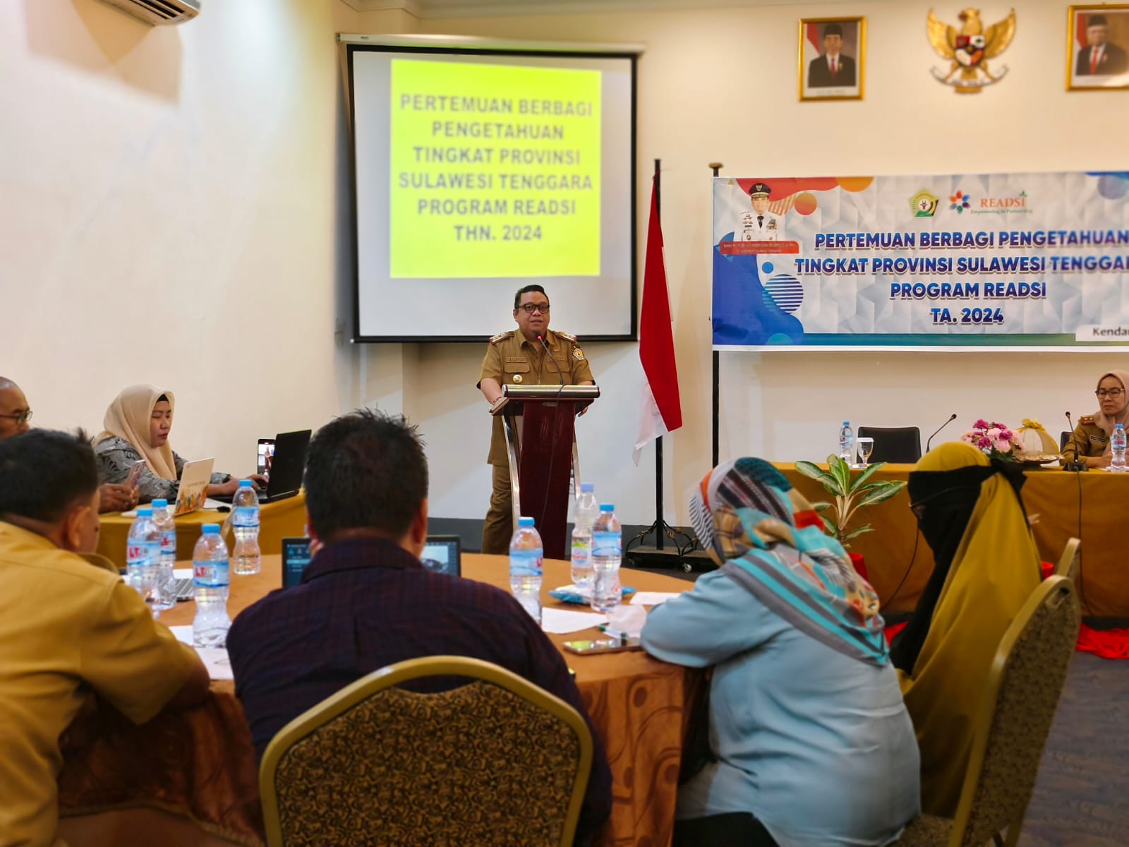 Kepala Distanak Sultra La Ode Muhammad Rusdin Jaya saat memberikan sambutan pada pertemuan tingkat Provinsi Sultra, bertempat di salah satu hotel di Kota Kendari, Senin (19/8).