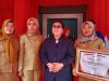 Kepala Brida Sultra Hj. Isma usai menerima penghargaan dari Kemenkumham dalam momen Hari Pengayoman ke 79 tahun.