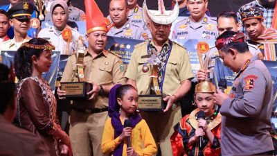 Kapolri dan Ketua Bhayangkari Sapa Dua Anak Pemenang Lomba Setapak Perubahan