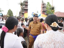 Bupati Koltim Sambangi Pura Dalem Prajepati Atula