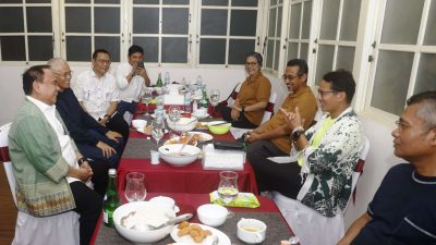 Menparekraf–Pj Gubernur Sultra Bertemu, Bahas Penerbangan hingga Ekraf