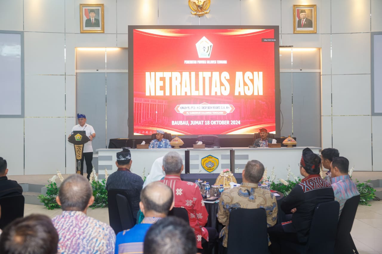 Pj Gubernur Sultra, Andap Budhi Revianto, bertempat di Aula Palagimata, Kantor Walikota Baubau.