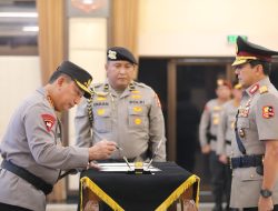 Kapolri Resmi Lantik Komjen Ahmad Dofiri Sebagai Wakapolri