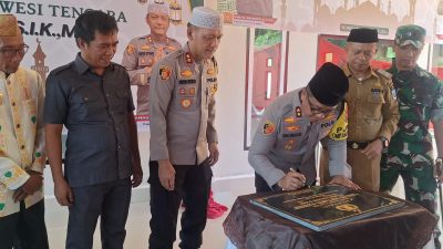 Kapolda Sultra Resmikan Masjid Miftahul Faizin Polres Konawe Utara