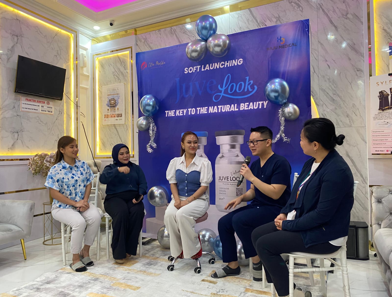 Klinik Pratama Citra Medika Aesthetic Clinic menggelar acara soft launching Juvelook di Kota Kendari, Jumat (22/11).