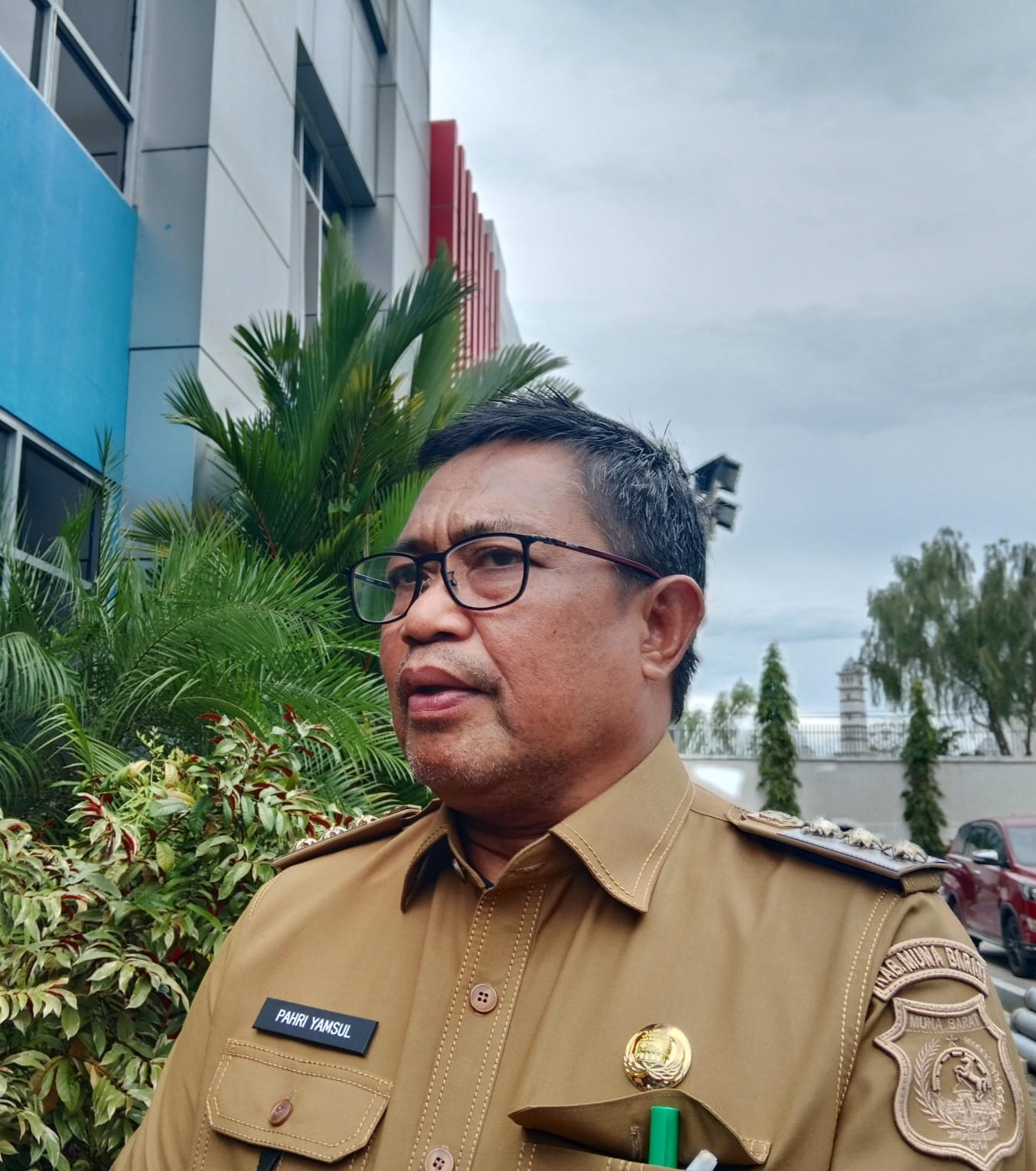 Pahri Yamsul.