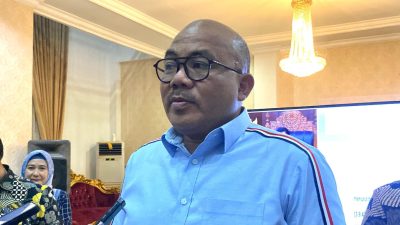 Ketua DPRD Sultra, La Ode Tariala.