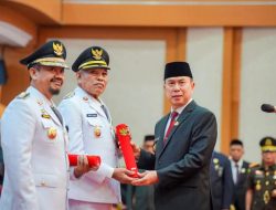 Gubernur Sultra Resmi Lantik Bupati dan Wakil Bupati Buton Tengah