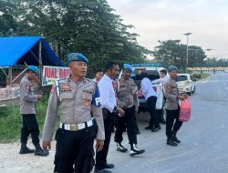 Bakti Sosial Divpropam Polri, Baksos di Kawasan Pemulung dan Bagikan Takjil di Kota Kendari
