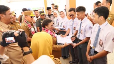 Gubernur Sultra Dukung Inovasi Pendidikan di Baubau, Dorong Kemandirian SMK Melalui Produksi Seragam Sekolah