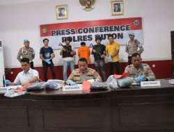 Pasca Kasus Penikaman Almarhum Aiptu Anumerta Fajar Iwu, Polres Buton Tetapkan Terduga Pelaku Menjadi Tersangka