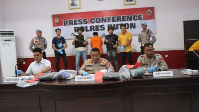 Pasca Kasus Penikaman Almarhum Aiptu Anumerta Fajar Iwu, Polres Buton Tetapkan Terduga Pelaku Menjadi Tersangka