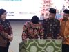 Wagub Sultra, Hugua didampingi Kakanwil Kemenag Sultra, H. Muhamad Saleh dan Bupati Muna Barat, La Ode Darwin, resmi melaunching video dokumenter desa sadar kerukunan desa suka damai Kabupaten Muna Barat dan pembukaan orientasi deteksi dini konflik sosial berdimensi keagamaan tingkat Sultra bertempat di Aula Kanwil Kemenag Sultra.
