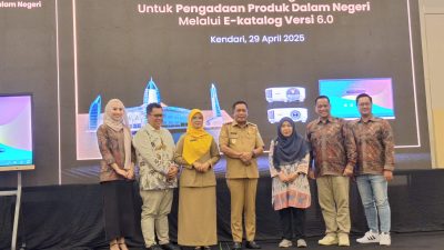 Wagub Sultra, Ir. Hugua, mewakili Gubernur Sultra secara resmi membuka kegiatan Seminar dan Talk Show Katalog Elektronik Versi 6.0 Lingkup Pemprov Sulawesi Tenggara yang berlangsung di Hotel Claro, Kendari, Selasa (29/4).