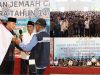 Gubernur Sultra, Andi Sumangerukka, saat melepas secara resmi JCH asal Sultra yang akan berangkat ke Tanah Suci tahun 2025.