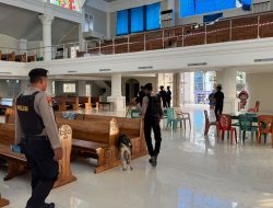 Polsatwa K9 Polda Sultra Lakukan Sterilisasi Dua Gereja di Kendari Jelang Ibadah