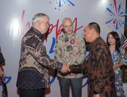 Gubernur Sultra Hadiri Perayaan HUT AS ke-249 di Surabaya