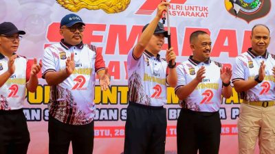 Semarak Hut Bhayangkara ke-79, Gubernur Sultra Lepas Jalan Sehat Bhayangkara dan OPD di Eks MTQ Kendari