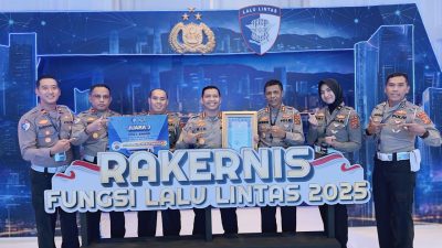 Ditlantas Polda Sultra Raih Penghargaan Penyelesaian Penanganan Laka Tercepat ke-III
