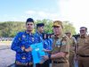 Gubernur Sultra, Andi Sumangerukka, secara resmi menyerahkan SK pengangkatan CPNS dan PPPK formasi 2024 lingkup Pemerintah Provinsi Sultra.