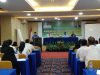 Kepala Dinas Perkebunan dan Hortikultura Sultra, Dr. LM. Rusdin Jaya saat memberikan sambutan sekaligus membuka secara resmi Bimtek Peningkatan Kompetensi bagi PPPK bertempat di Hotel Zahra Kendari, Selasa (17/6).