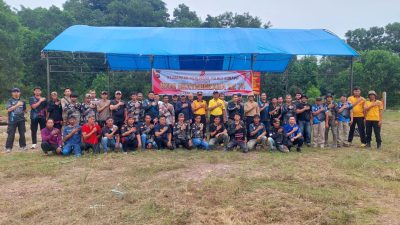 Peringati Hari Bhayangkara ke-79, Polres Konawe Gelar Lomba Menembak dan Bagikan Bansos Kepada Warga Sekitar