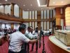 Ketgam: Gubernur Sultra, Andi Sumangerukka, secara resmi melaunching dan sosialisasi aplikasi SIMDATA bertempat di Ruag Pola Kantor Gubernur Sultra, Rabu (25/6).