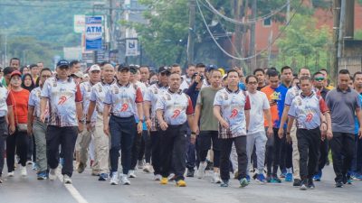 Semarak Hari Bhayangkara ke-79, Polda Sultra Gelar Jalan Sehat dan Senam Bersama di Eks MTQ Kendari