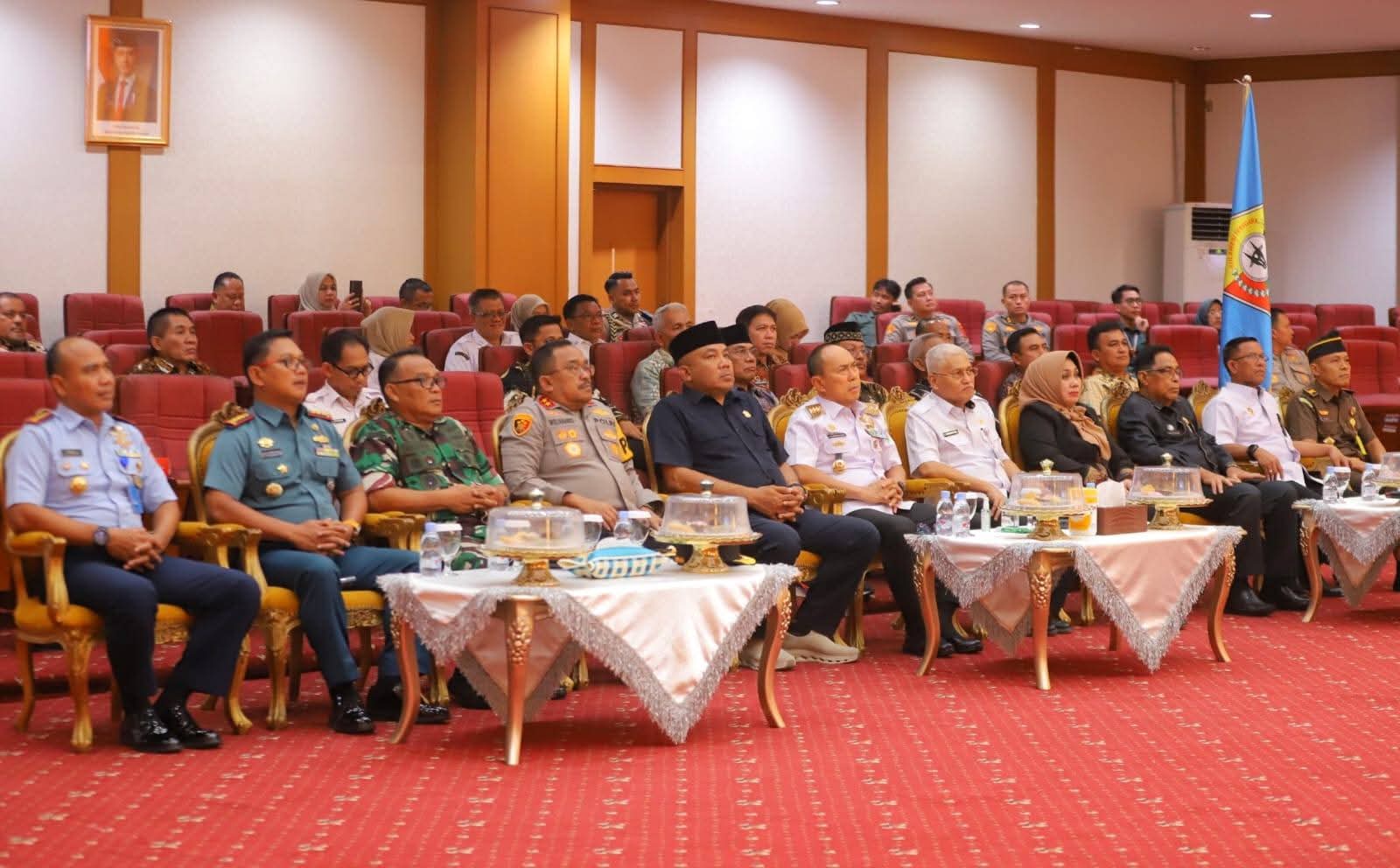 Gubernur Andi Sumangerukka saksikan peluncuran logo dan tema HUT ke-80 ri tahun 2025 secara virtual. (Dok. Istimewa)