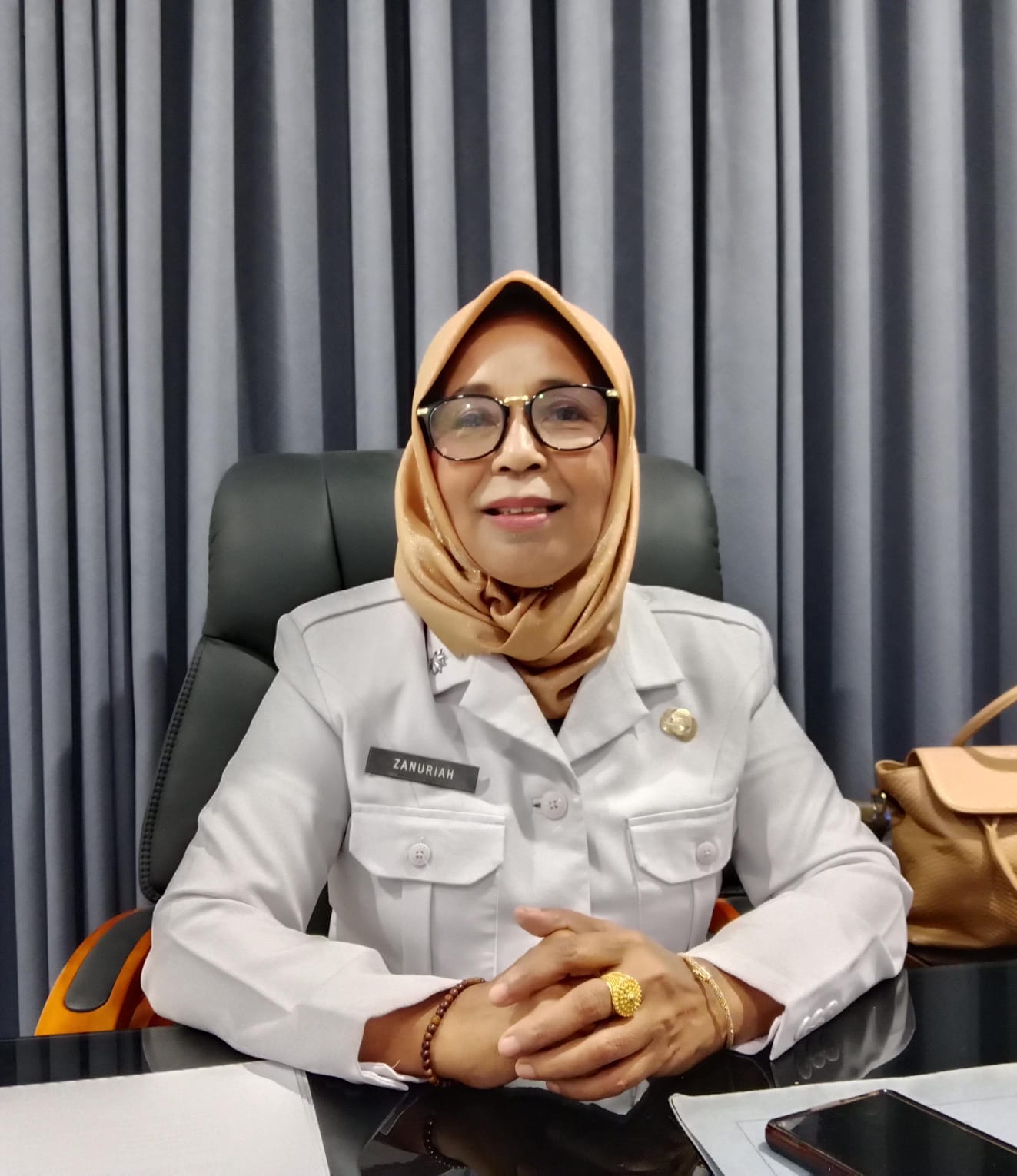 Kepala Dinas P3APPKB Sultra, Dr. Zanuriah. (FOTO: FAYSAL/MS)