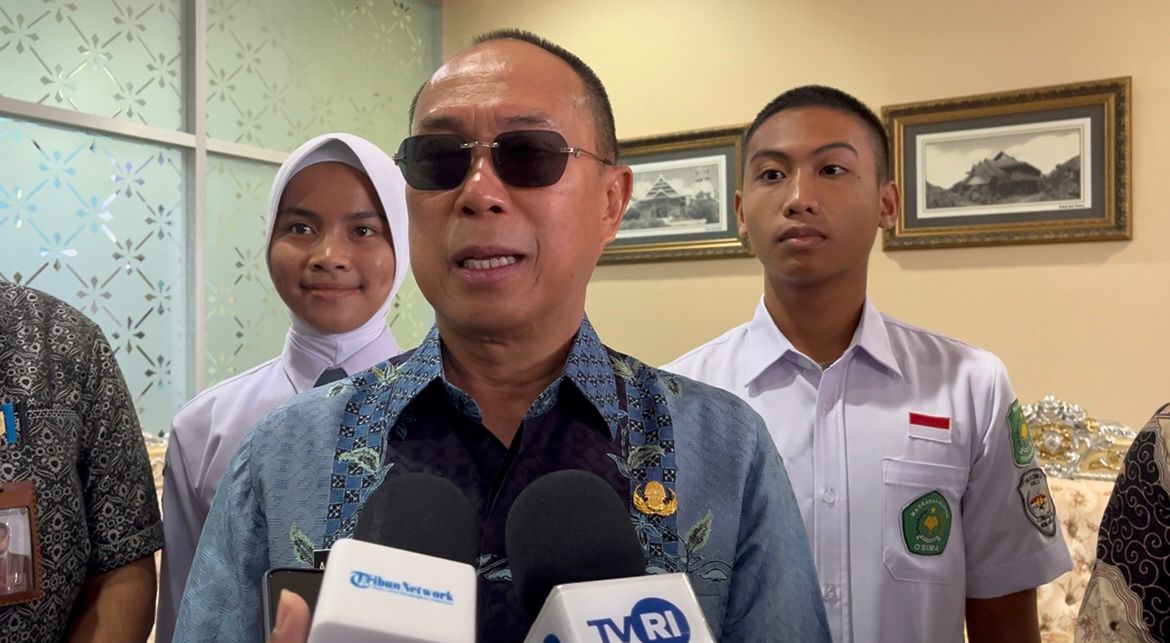 Gubernur Sulawesi Tenggara, Andi Sumangerukka. (FOTO: FAYSAL/MS)