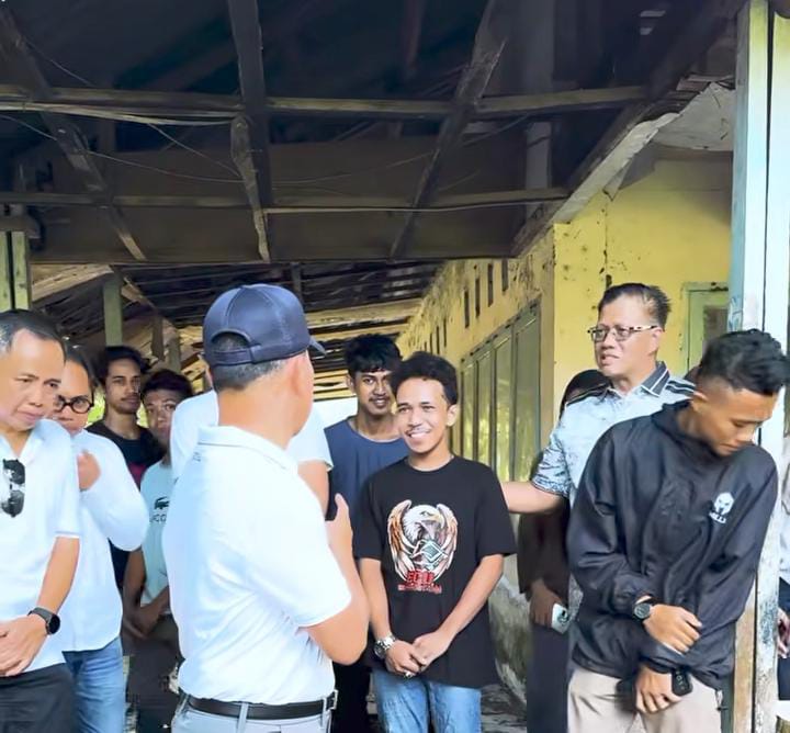 Gubernur Sultra, Andi Sumangerukka saat meninjau secara langsung asrama Mahasiswa Sultra di Makassar yang berlokasi di Jalan Bonto Mene, Kelurahan Banta-Bantaeng, Kecamatan Rappocini beberapa waktu lalu (Dok.Istimewa)