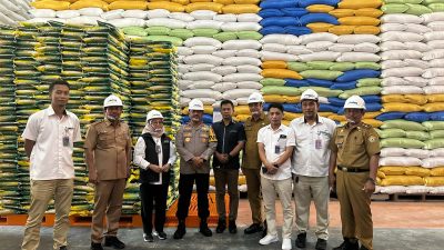 Sidak Beras di Gudang Bulog dan Distributor Kendari, Tidak Ditemukan Beras Oplosan