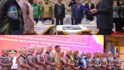 Gubernur Sultra Resmi Kukuhkan Arinta Andi Sumangerukka sebagai Bunda PAUD dan Bunda Literasi