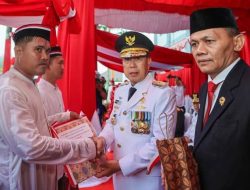 Gubernur Sultra Serahkan Remisi HUT ke-80 RI kepada 2.142 Warga Binaan
