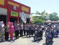 Kapolda Sultra Salurkan 300 Paket Bansos untuk Warga Kampung Merah Putih Kendari