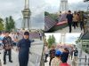 Gubernur Sultra, Andi Sumangerukka (ASR), saat meninjau langsung progres pembangunan 100 lapak kuliner bagi pelaku UMKM di kawasan Eks MTQ Kendari. (FOTO: FAYSAL/MS)