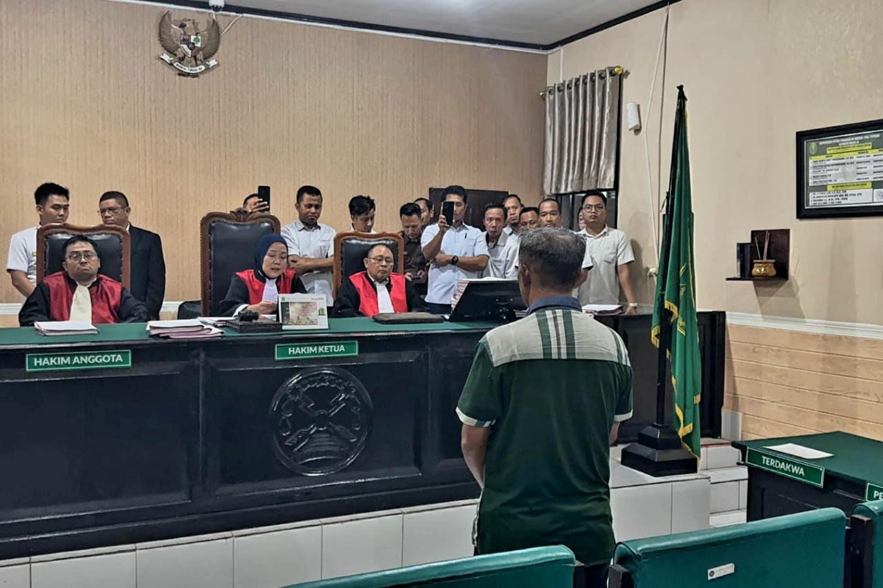 Pembacaan vonis terhadap guru Mansur. (Dok. Istimewa)