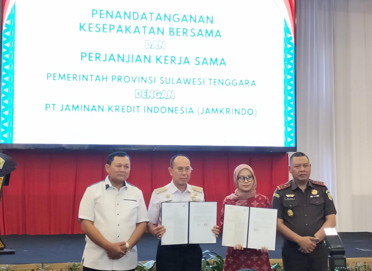 Pemprov Sultra dan Kejati Sultra resmi menandatangani MoU tentang penerapan pidana kerja sosial bagi pelaku tindak pidana.
