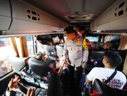 Kapolri Tinjau Terminal Pulo Gebang, Pastikan Keamanan dan Keselamatan Mudik Nataru