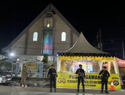 Pengamanan Humanis Brimob, Ibadah Malam Natal di Kendari Berlangsung Aman