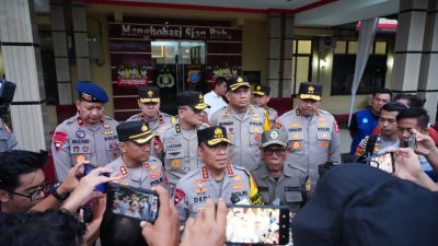 Wakapolri Tinjau Penanganan Pascabencana di Tapanuli Tengah