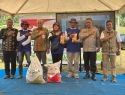 Kapolda Sultra dan Sekda Asrun Lio Dorong Produktivitas Petani Lewat Bantuan Benih Jagung