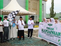 Kakanwil Kemenag Sultra Lepas Kirab Ramadhan 1447 H, Ajak Umat Sambut Bulan Suci dengan Iman dan Taqwa